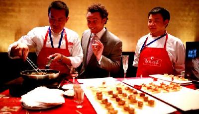 記者揭秘熱播劇職業“受捧”背后 當廚神要十年功