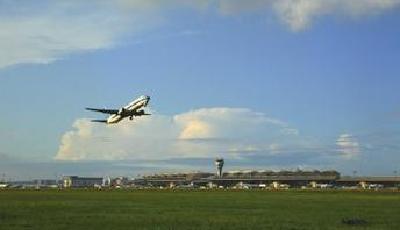 持續性降雪天氣結束 首都機場恢復接收進港航班