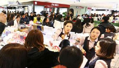 內地游客轉赴日韓 香港零售業迎寒冬