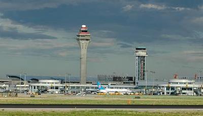 首都機(jī)場攜手微信打造首個“互聯(lián)網(wǎng)+”機(jī)場