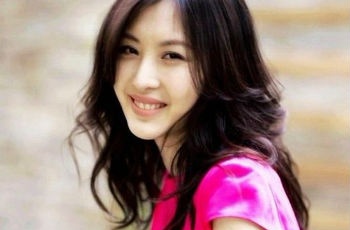 王石女友田樸珺進(jìn)軍游戲行業(yè) 被指為博曝光率