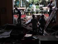 海南三亞拆除12層大型違建酒店