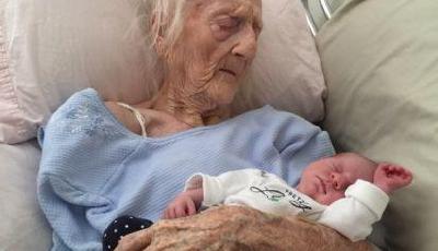 101歲老人懷抱玄孫溫馨照走紅 網(wǎng)友爭曬祖孫照