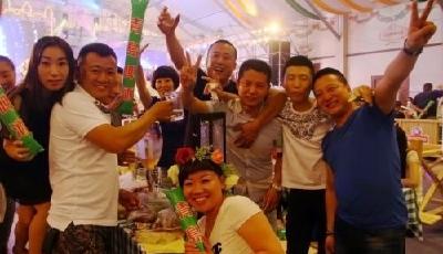 青島啤酒尋友啟事，約嗎？