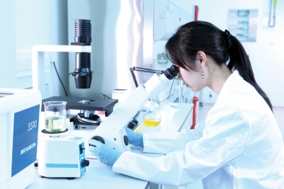 青岛召开科学技术奖励大会 郑守仪院士获最高奖