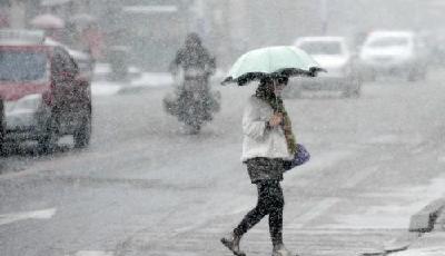 中央氣象臺發寒潮藍色預警 中東部迎大范圍雨雪降溫