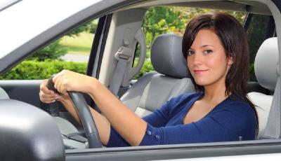 國外考駕照盤點(diǎn):在德國3次不過要被送去測智商