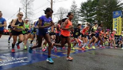 波士頓馬拉松賽開跑安保升級 感動場景涌現