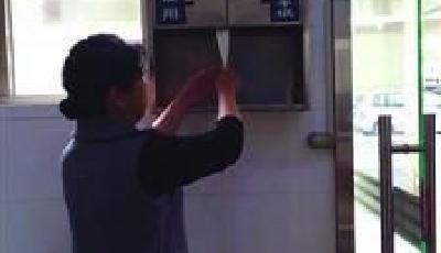 上海一公廁免費手紙人均扯下1米6 曾整卷被偷