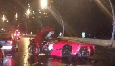 上海一法拉利發生事故 售價兩千萬全球限量499臺