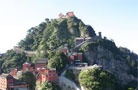 湖北三百余名社會監(jiān)督員上崗監(jiān)督旅游服務(wù)質(zhì)量
