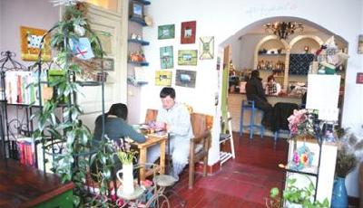 咖啡醇香滿溢昔時(shí)老路——走進(jìn)大學(xué)路咖啡館