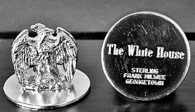 白宮小物件常遭訪客順手牽羊 名人也不能免俗