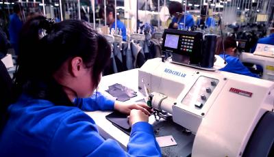 紅領(lǐng)破題工業(yè)化效率制造個性化產(chǎn)品 引領(lǐng)傳統(tǒng)制造業(yè)轉(zhuǎn)型升級