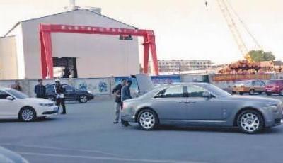 買新車第5天撞上550萬勞斯萊斯 維修費幾十萬