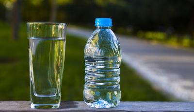 包裝飲用水新國標昨起實施 “飲用礦物質水”禁止使用