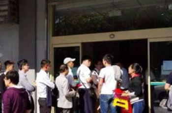 樓市回暖交易中心又"排長龍" 6月青島37盤扎堆上市