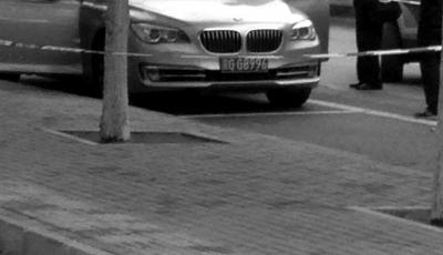 北京一輛寶馬車停路邊數日 車主車內死亡無傷口血跡