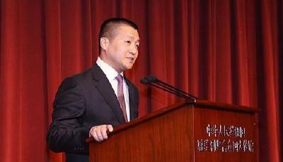 外交部新任發言人陸慷亮相 系一位外交多面手