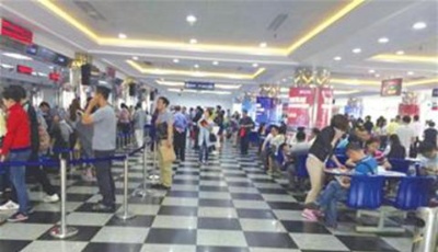 樓市強勢復蘇 剛需改需族入市房價"觸底反彈"