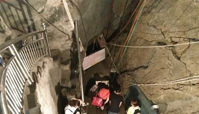 重慶農(nóng)戶托夢挖出魚泉年賺30萬 網(wǎng)友：真能編