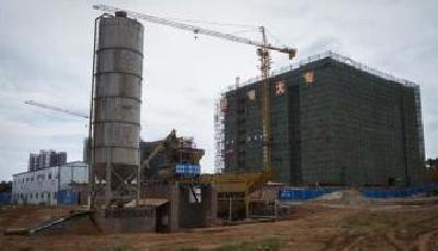 湖北貧困縣2000多萬超標建樓 14萬百姓尚未脫貧