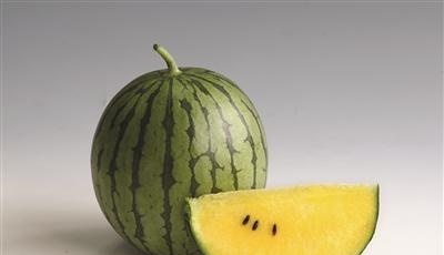 食品辟謠：瓜瓤里有黃白筋就是“打過針”？假的！