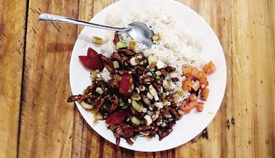 魚香肉絲沒有魚女子拒埋單 老板：正宗家常味