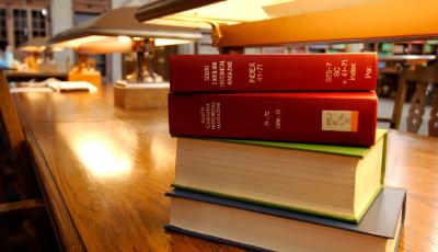 廣州圖書館長掉包百幅名畫價值億元 10年才被發現