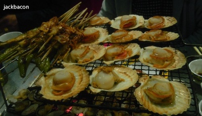 燒烤攤現死貝肉"組裝扇貝" 利潤高達近10倍