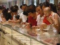 買買買！千足金降至278元/克 賣場銷售火熱