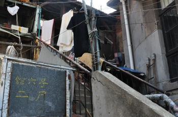 被"遺忘"的零星棚戶區改造項目 頂棚吊鋪一睡30年