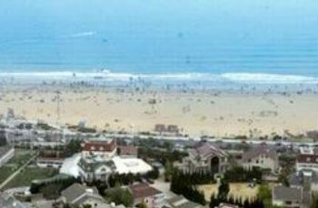 青島啤酒節萬千游客引爆樓市 新房短租都火了