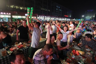 “海上啤酒节”半月接待游客207万 收入13.1亿元