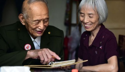 额角的弹痕是永不褪色的勋章——访93岁抗战老兵王默村