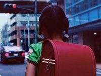 中國家長搶購5000元日本書包