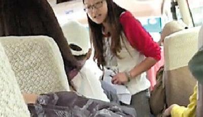 導游司機手掀游客帽子：不買東西你是來騙人嗎