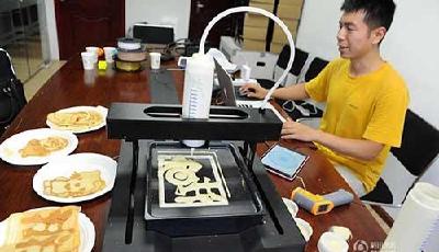清華畢業生研發3D煎餅打印機 能做成各種圖案