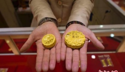 “黃金月餅”亮相山西太原(圖)