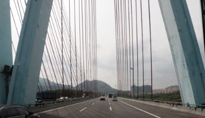 五一小長假高速免費走 避開高峰你得知道這些