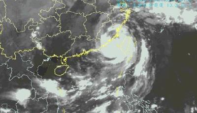 福建發布臺風紅色信號 中北部沿海陣風可達12級