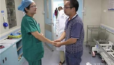 護士為正在術中嬰兒喂奶 主刀醫師：現場十分令人感動