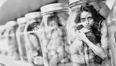 販賣婦女"流水線"曝光:智障女被囚養豬場供人挑