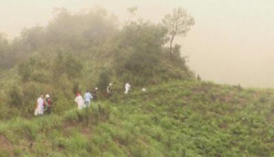 17名驢友未經批準進入保護區獲救 每人被罰千元