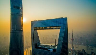 政府工作報告警示四大金融風險 穩妥推進金融監管體制改革