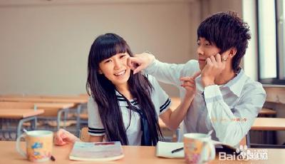 2015中國人婚戀狀況：晚婚是常態(tài) 幸福也“遺傳”