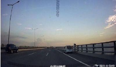 情侶應急道停車相擁看晚霞 被罰3千元扣6分