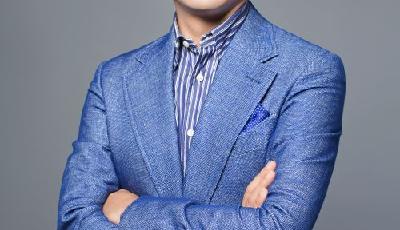 騰訊影業CEO程武榮獲2015《芭莎男士》品位成功年度榮耀企業家