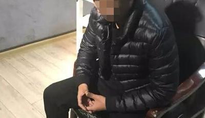 哈爾濱“別停”救護車的奧迪車司機被罰款扣分