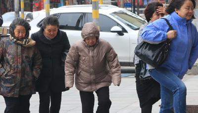 中央氣象臺(tái)今日繼續(xù)發(fā)布寒潮藍(lán)色預(yù)警